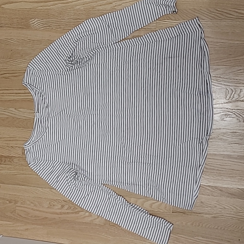 Old Navy long sleeve